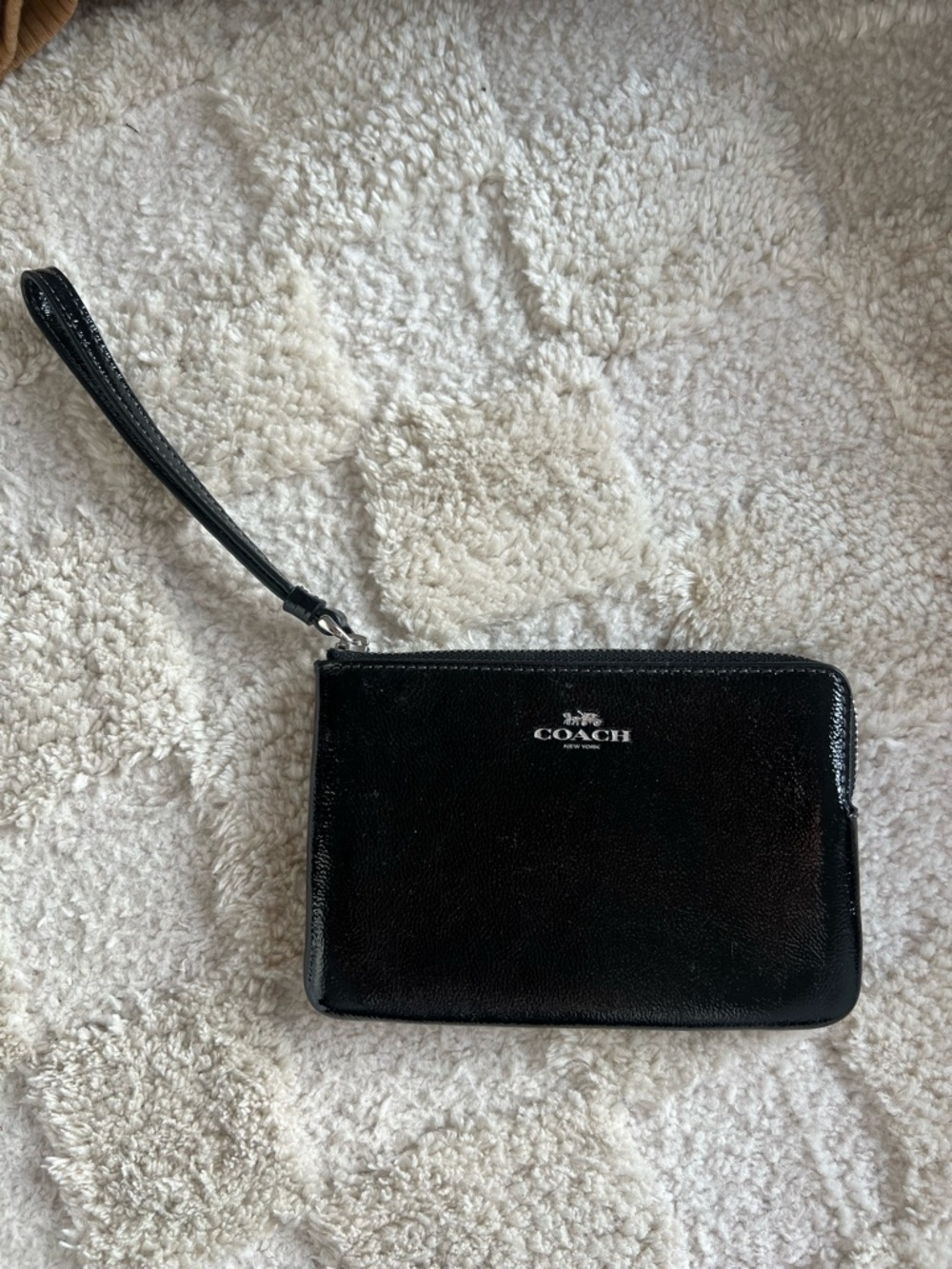 🖤 coach wristlet 🖤